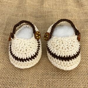 JACKYCO BABY COLLECTION CROCHET,  CREAM CROSS SHOES Newborn